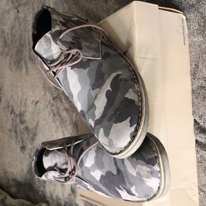 Kenneth Cole reaction men’s camo shoes
